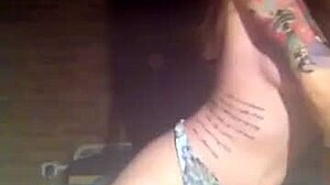 Video fetish eksklusif yang menampilkan remaja amatur Latina dengan kontol besar