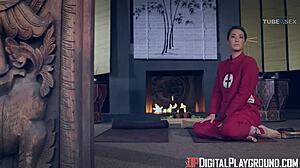 Video HD de Dani Daniels, seductora mamada madura y adoración de culos maduros