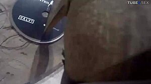 HD-video van een ruiter die een domme teef neukt