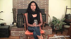 Βίντεο HD αυνανισμού της χαριτωμένης ερασιτέχνης Leilah