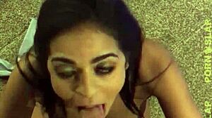 Kuuma tyttö porno video näyttää Vienna Blackin saavan kovaa kyrpää jahdilla