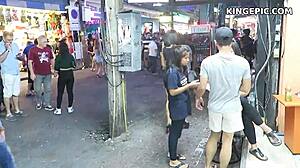 Thaimaalainen teini jää kiinni piilotetusta kamerasta uskomattomassa seksikohtauksessa