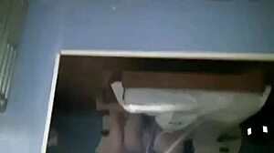 Iransk sexdukke ankommer i HD-video