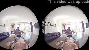 2人のアマチュアの赤ちゃんが指で刺激して射精するHD VRビデオ