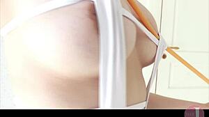 O fată fermecătoare cu sâni mari într-un videoclip de imagine explicit