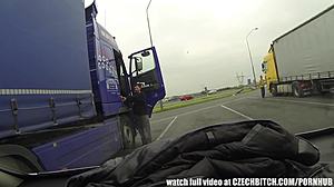 कार में सेक्स करने वाले अमेचुर कपल का HD वीडियो