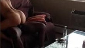 Skrivena kamera snima parove koji imaju međurasni seks sa velikim crnim kurcem